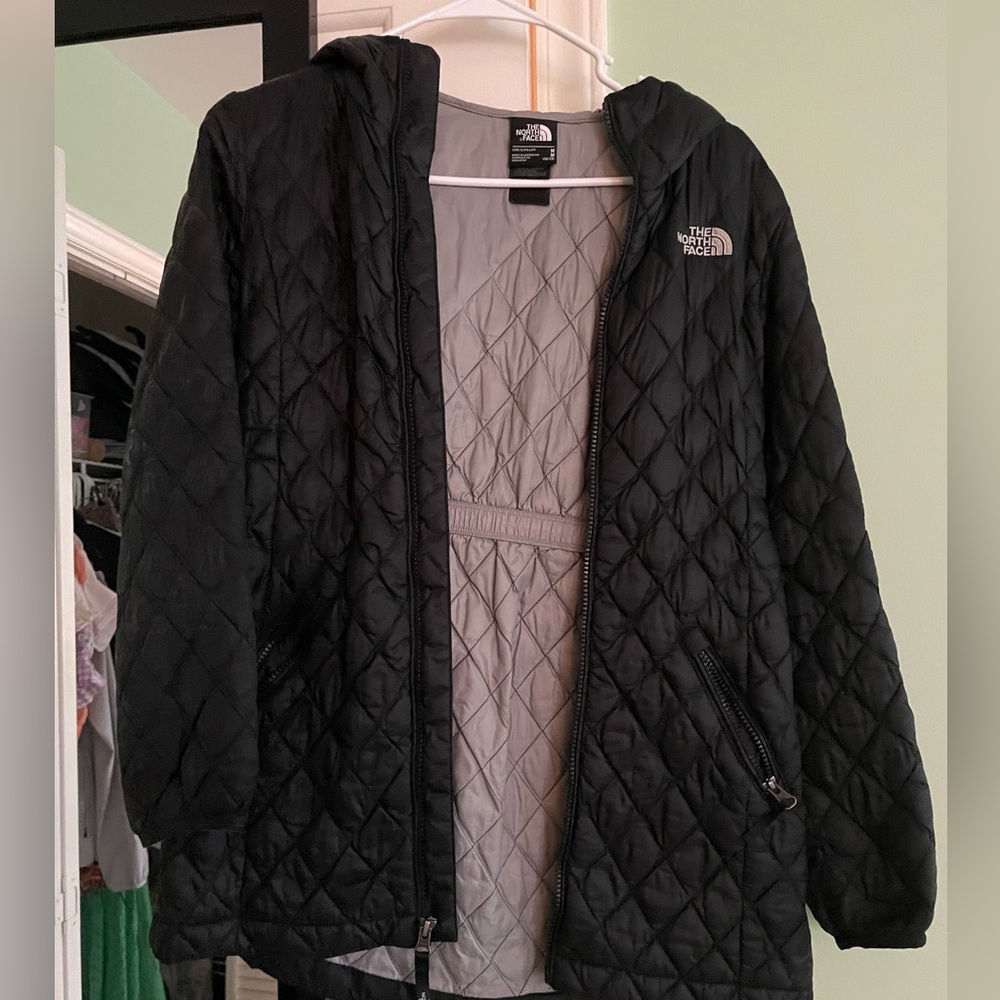 Girls North Face Coat! 👣🌚🖤